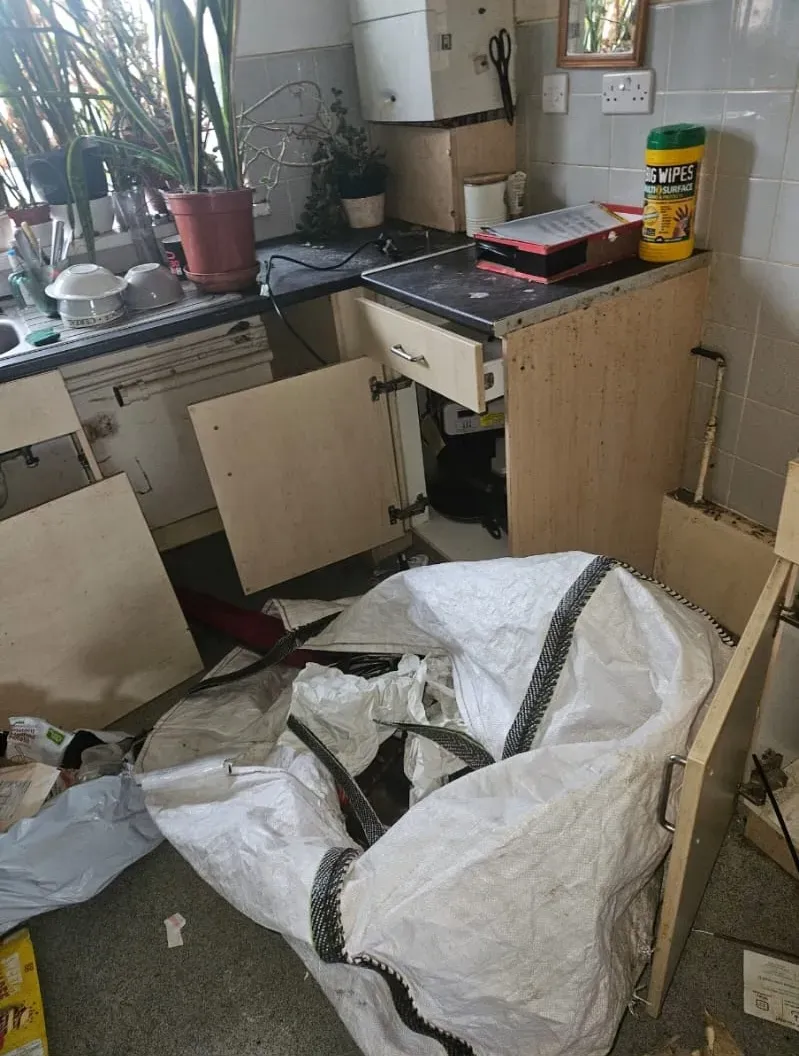 Hoarder & Clutter Clearance by Llandudno Rhos On Sea House Clearance & Rubbish Removals