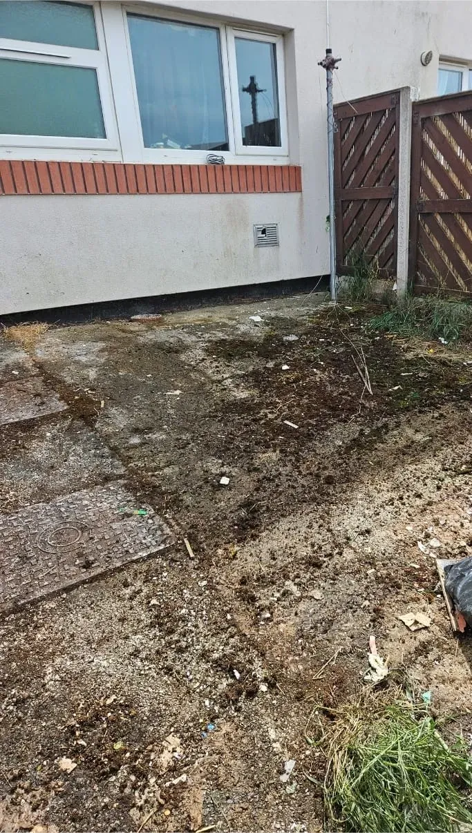 Garden Clearance service by Llandudno Rhos on sea House Clearance & Rubbish Removals